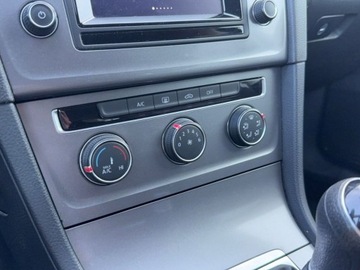 Volkswagen Golf VII Variant 1.6 TDI CR DPF BlueMotion Technology 90KM 2014 Volkswagen Golf 1.6 Diesel 90KM, zdjęcie 19