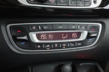 Renault Scenic III Van Facelifting 1.6 dCi eco2 130KM 2013 Renault Scenic 1.6 dCi, Navi, Klima, Klimatronic, zdjęcie 16