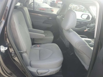 Toyota Highlander III 2022 Toyota Highlander Platinum 2022 3.5l 3.5 Benzyna 295KM, zdjęcie 11