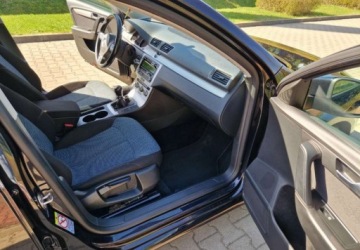 Volkswagen Passat B7 Variant 1.6 TDI CR DPF BlueMotion 105KM 2013 Volkswagen Passat Variant Volkswagen Passat Variant ver-variant-1-6-tdi-bl, zdjęcie 15