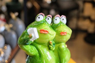 ФИГУРА ЛЯГУШКИ СЕЛФИ-ДРУГ ЛЯГУШКА