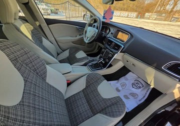 Volvo V40 II Hatchback Facelifting 1.5 T3 152KM 2017 Volvo V40 T3 AUTOMAT 1-Wl Salon Polska 2xOpony 1.5 Benzyna 152KM, zdjęcie 15