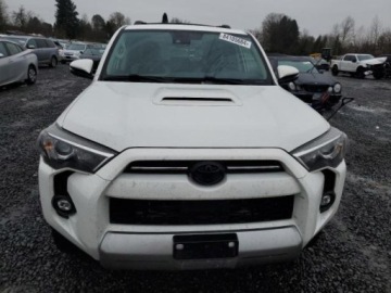 Toyota 2022 Toyota 4-Runner 2022 TOYOTA 4RUNNER SR5 PREMIUM 4.0 Benzyna 270KM, zdjęcie 5