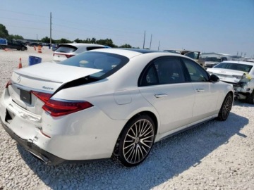 Mercedes Klasa S W223/V223 2023 Mercedes-Benz Klasa S 580 4Matic 2023 4.0l 4.0 Benzyna 496KM, zdjęcie 3