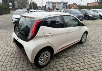 Toyota Aygo II Hatchback 3d Facelifting 1.0 VVT-i 72KM 2019 Toyota Aygo 1,0 72KM Klimatyzacja Benzyna 72KM, zdjęcie 6