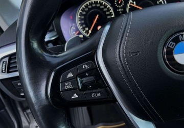 BMW Seria 5 F10-F11 Touring Facelifting 520d 190KM 2017 BMW Seria 5 2.0D 190KM SKORA gwarancjaFULL LED AUTOMAT zarejestrowana, zdjęcie 20