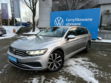 Volkswagen Passat B8 Variant Facelifting 1.5 TSI EVO 150KM 2021 Volkswagen Passat Podgrzewane fotele | APP | Tempo, zdjęcie 30