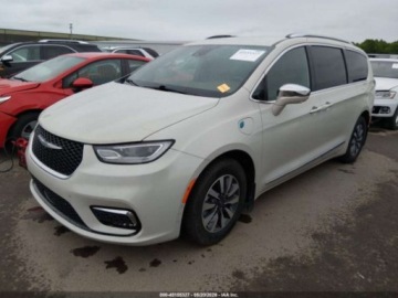 Chrysler Pacifica II 2021 Chrysler Pacifica 2021 CHRYSLER PACIFICA HYBRID LIMITED 3.6 Hybryda Plug-in, zdjęcie 2