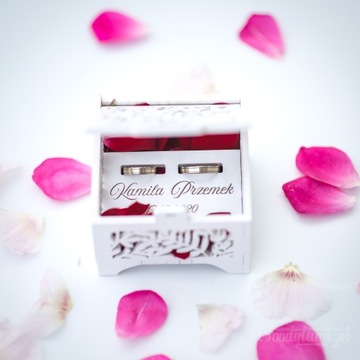 Ажурная шкатулка для обручальных колец, деревянная шкатулка.