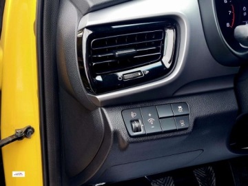 Kia Stonic I Crossover 1.4 DOHC 100KM 2018 Kia Stonic zarejestrowana, super wersja, bardzo ladna, GWARANCJA 1.4, zdjęcie 31