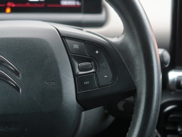 Citroen C4 Cactus Crossover Facelifting 1.2 PureTech 110KM 2018 Citroen C4 Cactus 1.2 PureTech, Salon Polska, zdjęcie 17