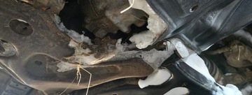 Toyota RAV4 I Cabrio 2.0 16V 129KM 1999 Toyota RAV4 2.0 benzyna .4x4 Zdjecia podwozia 2.0 Benzyna 129KM, zdjęcie 33