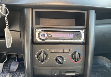 Peugeot 207 Hatchback 5d 1.4 HDi 68KM 2007 Peugeot 207 Peugeot 207 1.4HDI 1.4 Diesel 68KM, zdjęcie 18