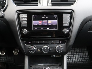 Skoda Octavia III RS Kombi 2.0 TSI 220KM 2013 Skoda Octavia RS 2.0 TSI, Skóra, Navi, Xenon, zdjęcie 11