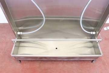 Стенка для полоскания одежды мясника