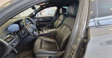 BMW Seria 7 G11-G12 Sedan Facelifting 3.0 740d 340KM 2021 BMW Seria 7 740d 340km X-drive M-pakiet Kamera 360stopni Dociagi drzwi 3.0, zdjęcie 16