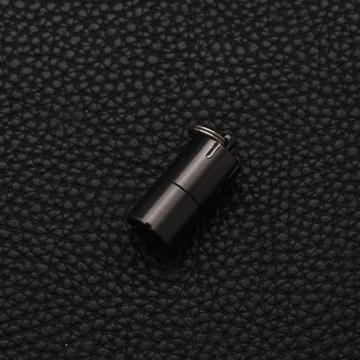 Маленькая и портативная ретро-мини-брелок-зажигалка