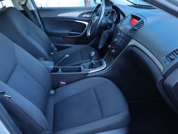 Opel Insignia I Hatchback 2.0 CDTI ECOTEC 130KM 2012 Opel Insignia 2.0 CDTI, Salon Polska, Serwis ASO, zdjęcie 8