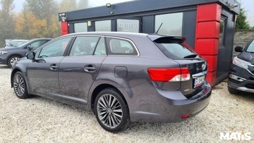 Toyota Avensis III Sedan Facelifting 2015 1.8 Valvematic 147KM 2015 Toyota Avensis 1.8BENZ manual Navi kamera climatronic 100 bezwypadek 1.8, zdjęcie 16
