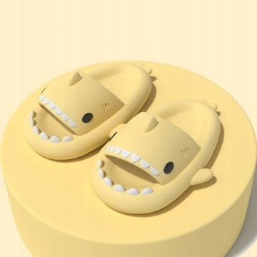ŚMIESZNE KLAPKI ANTYPOŚLIZGOWE REKIN SHARK KAPCIE