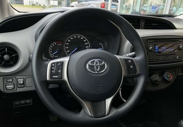 Toyota Yaris III Hatchback 5d Facelifting 2017 1.5 Dual VVT-iE 111KM 2019 Toyota Yaris Toyota Yaris 1.5 Active 1.5 Benzyna 111KM, zdjęcie 16