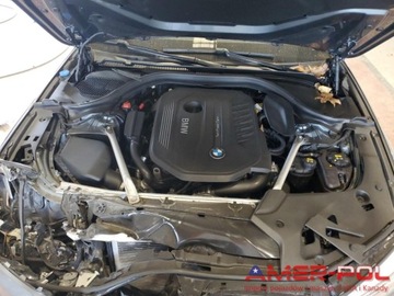 BMW Seria 5 G30-G31 2018 BMW Seria 5 _G30_530IX_xDrive_3.0 L_335 km_2018r_M Pakiet 3.0 Benzyna 335KM, zdjęcie 10