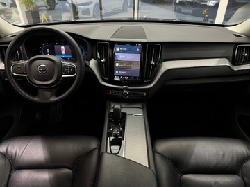 Volvo XC60 II 2022 Volvo XC 60 Core / Hak / Kamera cofania / CarPlay/, zdjęcie 13