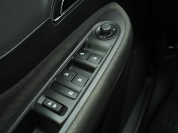 Opel Mokka I SUV 1.7 CDTI ECOTEC 130KM 2015 Opel Mokka 1.7 CDTI, Automat, Klima, Klimatronic, zdjęcie 17