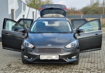 Ford Focus III Kombi Facelifting 1.5 EcoBoost 150KM 2018 Ford Focus 1,5 Benzyna 150KM Xenon Navi Kamera Led Serwis 1.5 Benzyna, zdjęcie 22