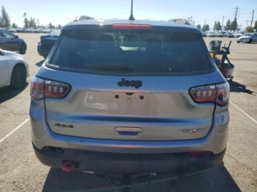 Jeep Compass II 2019 Jeep Compass 2019 r., 2,4L TRAILHAWK 2.4 Benzyna 180KM, zdjęcie 4