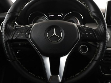 Mercedes CLA C117 Coupe 1.6 200 156KM 2014 Mercedes CLA 200 skóra navi klima full LED kamera, zdjęcie 20