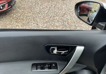 Nissan Qashqai I Crossover 2.0 140KM 2010 Nissan Qashqai2 panorama 7- osobowy 2.0 Benzyna 141KM, zdjęcie 17
