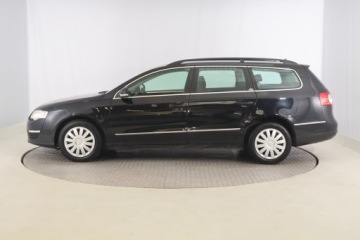 Volkswagen Passat B6 Variant 1.9 TDI PDE 105KM 2007 VW Passat 1.9 TDI, Klima, Klimatronic, Tempomat, zdjęcie 2