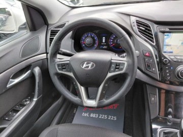 Hyundai i40 Kombi 1.6 GDI 135KM 2012 Hyundai i40 Benzyna Navi Kamera Klimatronik El.klapa Sensor 2xPDC Alu 1.6, zdjęcie 15