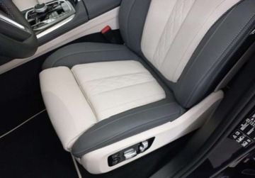 BMW X5 G05 M SUV Facelifting 4.4 M60i 530KM 2025 BMW X5 4.4 Benzyna 530KM, zdjęcie 12