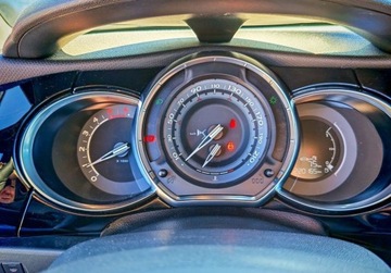 DS 3 Hatchback (Citroen) 1.6 e-HDi 92KM 2014 Citroen DS3 swiezo sprowadzony, zarejestrowany 1.6 Diesel 92KM, zdjęcie 11