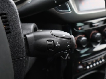 Citroen C3 II Hatchback facelifting 1.0 VTi 68KM 2014 Citroen C3 1.0 VTi, Klima, Tempomat, Parktronic, zdjęcie 16