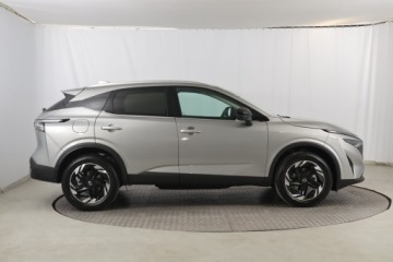 Nissan Qashqai III Crossover Facelifting 1.3 DIG-T MHEV 158KM 2025 Nissan Qashqai 1.3 DIG-T MHEV, 1. Właściciel, zdjęcie 5