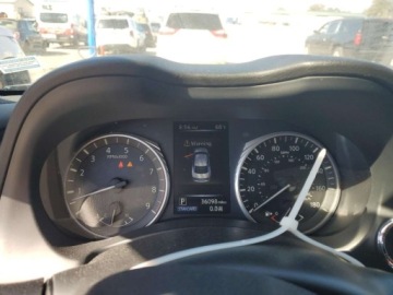 Infiniti Q50 II 2018 Infiniti Q50 3.0T Luxe 2018 3.0 Benzyna 295KM, zdjęcie 9