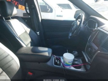 Jeep Grand Cherokee IV 2018 Jeep Grand Cherokee 2018 JEEP GRAND CHEROKEE ALTITUDE 4X2 3.6 Benzyna 293KM, zdjęcie 9