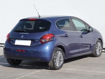 Peugeot 208 I Hatchback 5d Facelifting 1.2 PureTech 110KM 2017 Peugeot 208 1.2 PureTech, Klima, Klimatronic, zdjęcie 4