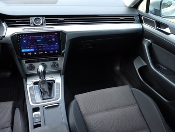 Volkswagen Passat B8 Variant 2.0 TDI 150KM 2015 VW Passat 2.0 TDI, Automat, Klima, Klimatronic, zdjęcie 7