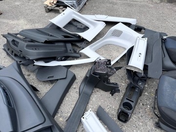 OPEL COMBO D 5 OSOBNÍ SEDADLA ČALOUNĚNÍ STŘED EVROPA ORIG.