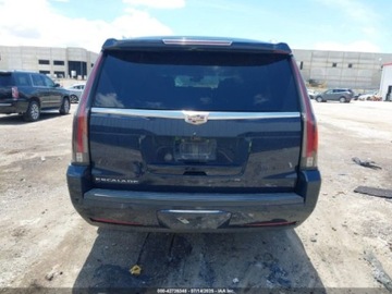 Cadillac Escalade III 2019 Cadillac Escalade Esv Premium Luxury 2019 6.2l 6.2 Benzyna 420KM, zdjęcie 4
