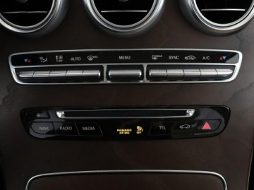 Mercedes GLC C253 SUV 2.1 220 d 170KM 2018 Mercedes GLC 220 4x4, Kamera, Skóra, Panorama,, zdjęcie 26