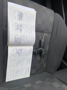 Opel Vectra C Sedan 2.2 ECOTEC 147KM 2003 Opel Vectra XENONY KLIMATYZACJA KOMPUTER 147 KONI ALUFELGI ZAREJESTROWANY, zdjęcie 17