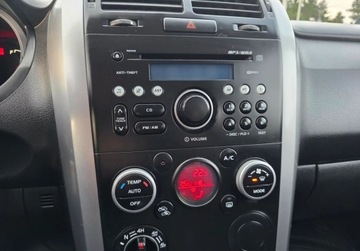 Suzuki Grand Vitara II SUV 1.9 DDiS 129KM 2007 Suzuki Grand Vitara 1.DieselZarejestrowana w Polsce 1.9 Diesel 129KM, zdjęcie 15