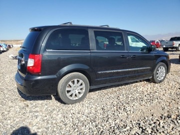 Chrysler Town &amp; Country V 2016 Chrysler Town Country Touring 2016 3.6l 3.6 Benzyna 283KM, zdjęcie 3