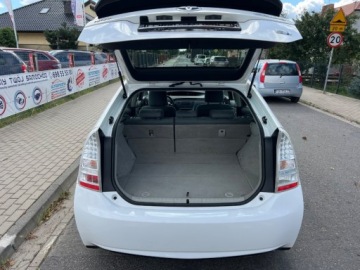 Toyota Prius III Hatchback 1.8 HSD 136KM 2010 Toyota Prius HYBRYDA 136 KONI LEDY AUTOMAT KLIMATRONIC EL.SZYBY SERIWSOWANY, zdjęcie 18