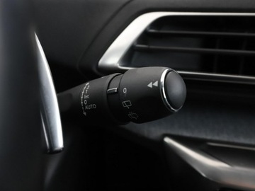 Peugeot 3008 II Crossover 1.2 PureTech 130KM 2018 Peugeot 3008 automat panorama full LED jasne, zdjęcie 38